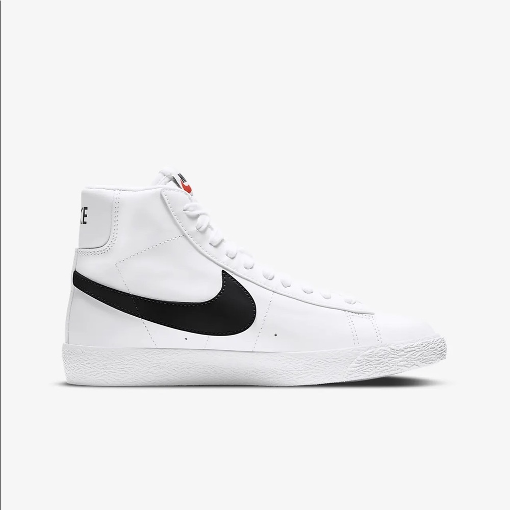 BRAND NEW!! Nike Blazers